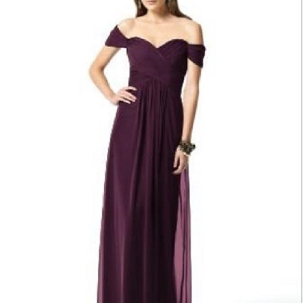 Dessy 2844....Full Length, Off the shoulders Dress.....Bordeaux...Size 2...NWT